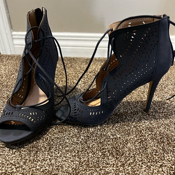 Blue high heels - Picture 1 of 4